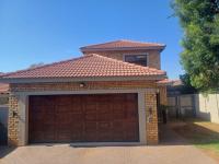 3 Bedroom 2 Bathroom House for Sale for sale in Raceview