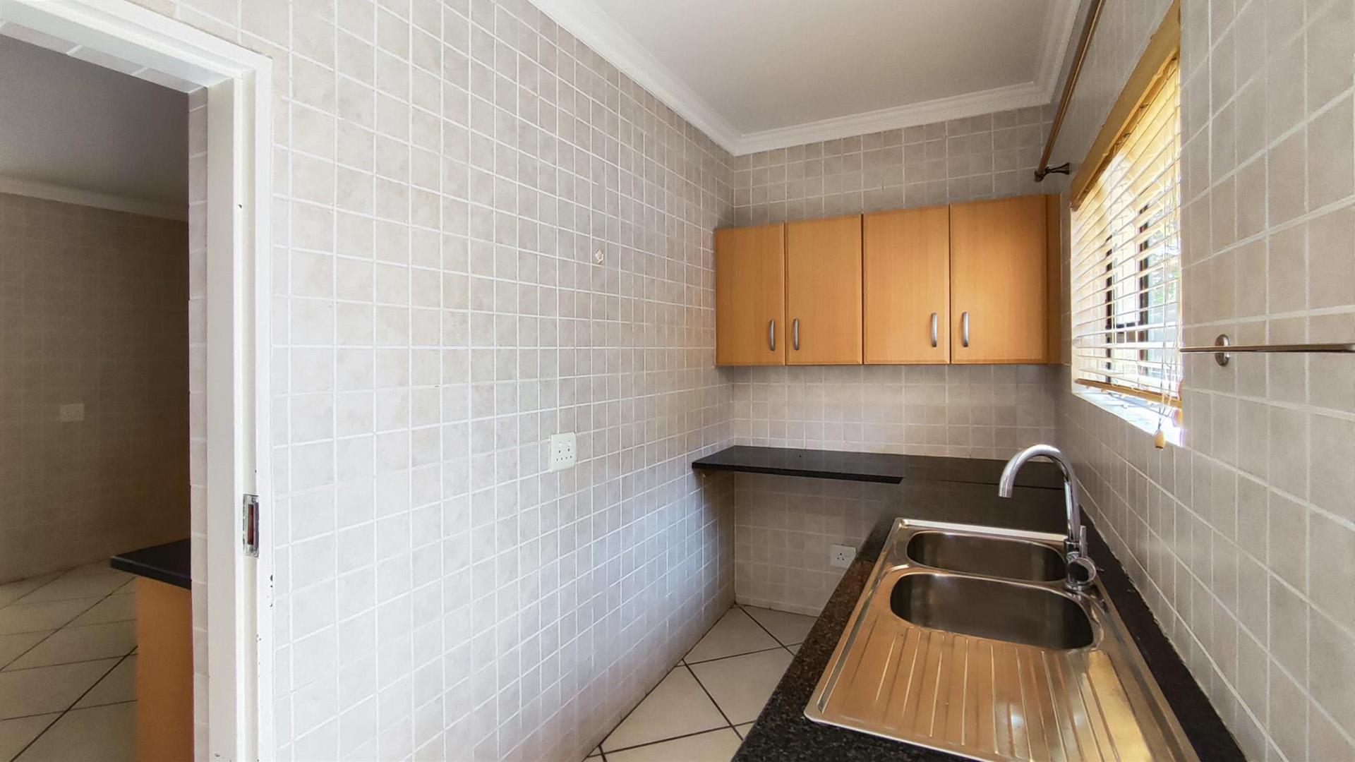 Scullery - 12 square meters of property in Newmarket Park