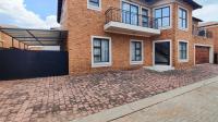 Front View of property in Newmarket Park