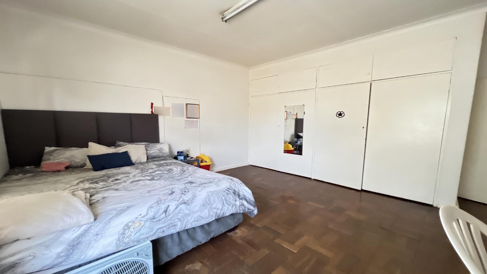 Bed Room 3 - 20 square meters of property in Sinoville