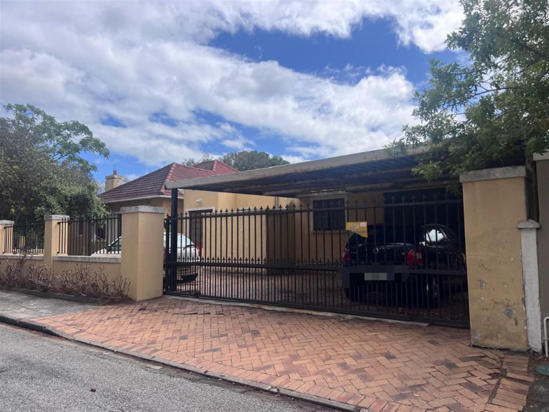 Front View of property in Pinelands