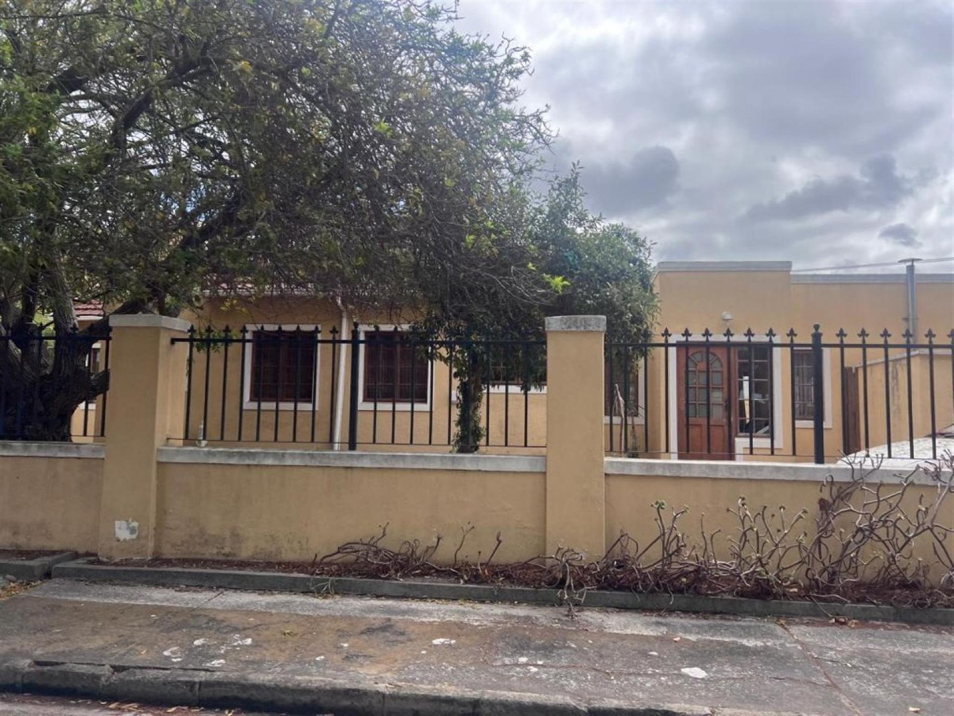Front View of property in Pinelands