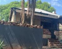 Front View of property in Bezuidenhout Valley