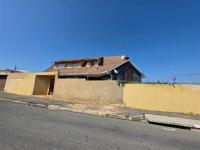 Front View of property in Orange Grove