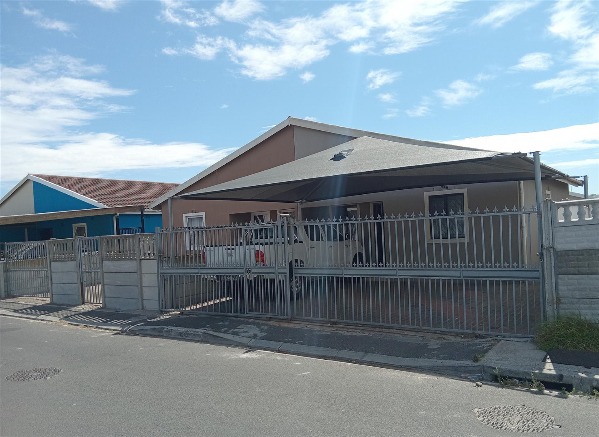 Front View of property in Mitchells Plain