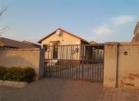 Front View of property in Cosmo City
