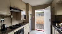 Kitchen - 8 square meters of property in Crystal Park