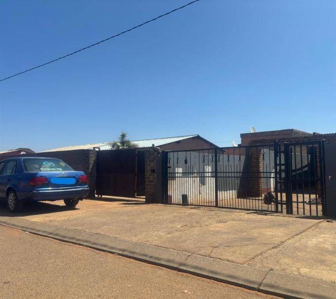 Standard Bank SIE Sale In Execution House for Sale in Dobsonville - MR618330