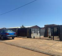 Front View of property in Dobsonville
