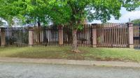 Front View of property in Brackendowns