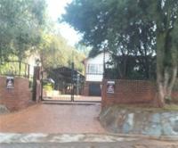 Front View of property in Florida Hills
