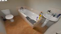 Bathroom 2 of property in Dawn Park