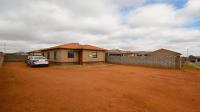 Front View of property in Dawn Park