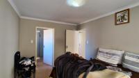 Main Bedroom - 15 square meters of property in Dawn Park