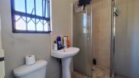 Bathroom 1 - 6 square meters of property in Dawn Park