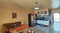 Lounges - 18 square meters of property in Randhart