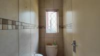 Bathroom 1 - 6 square meters of property in Randhart