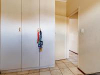 Bed Room 1 of property in Erand Gardens