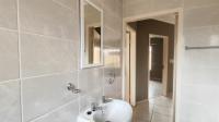 Bathroom 1 - 4 square meters of property in Pomona