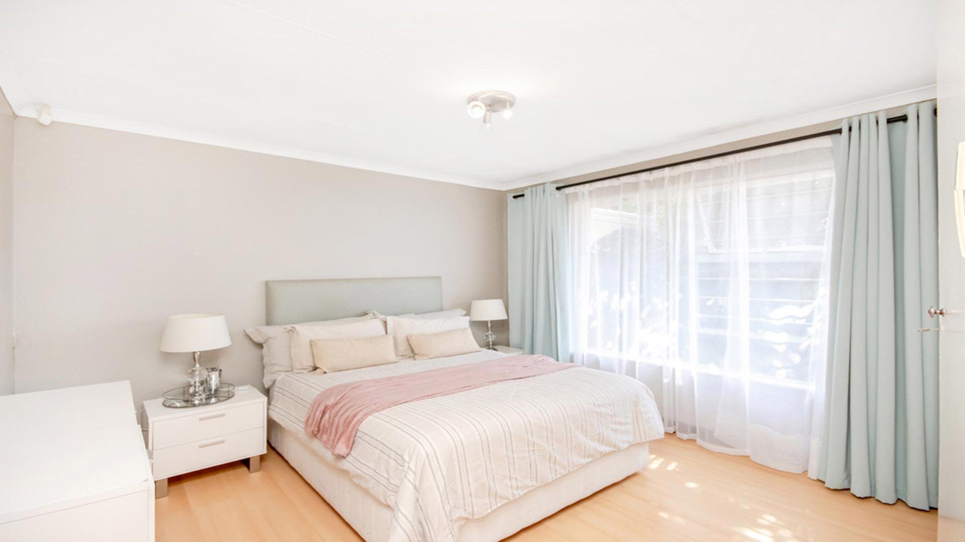 Bed Room 1 of property in Bryanston