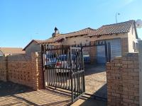 Front View of property in Mohlakeng