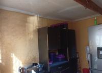 Kitchen of property in Mohlakeng
