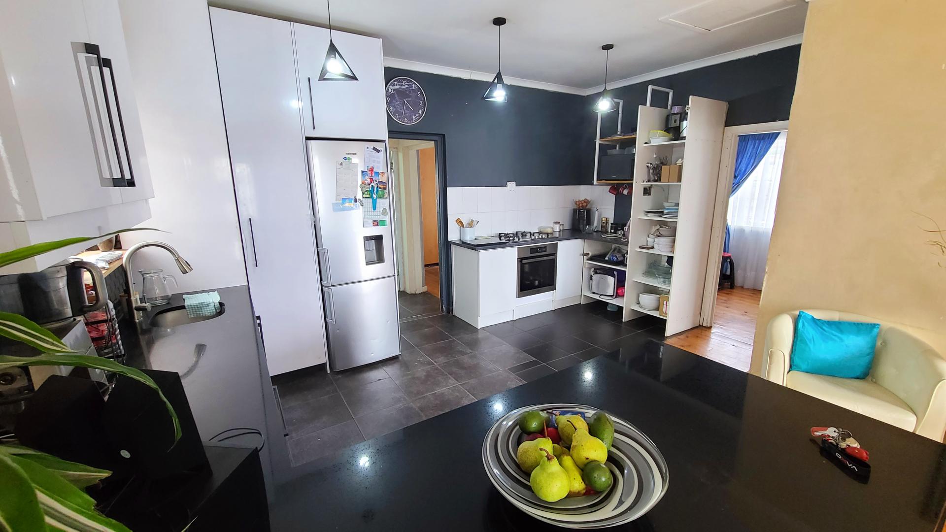 Kitchen of property in Ruyterwacht