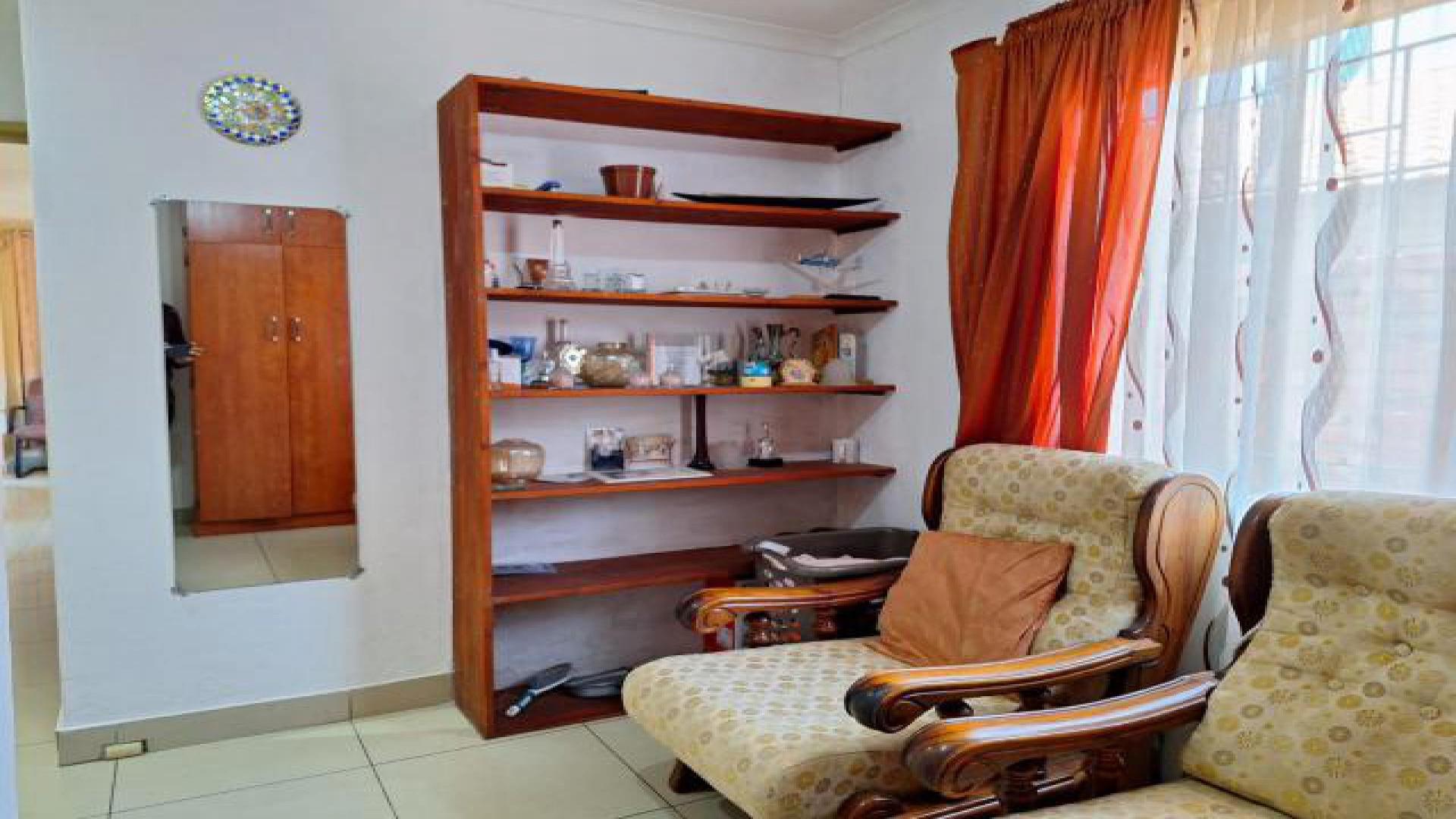 Dining Room of property in Eersterust