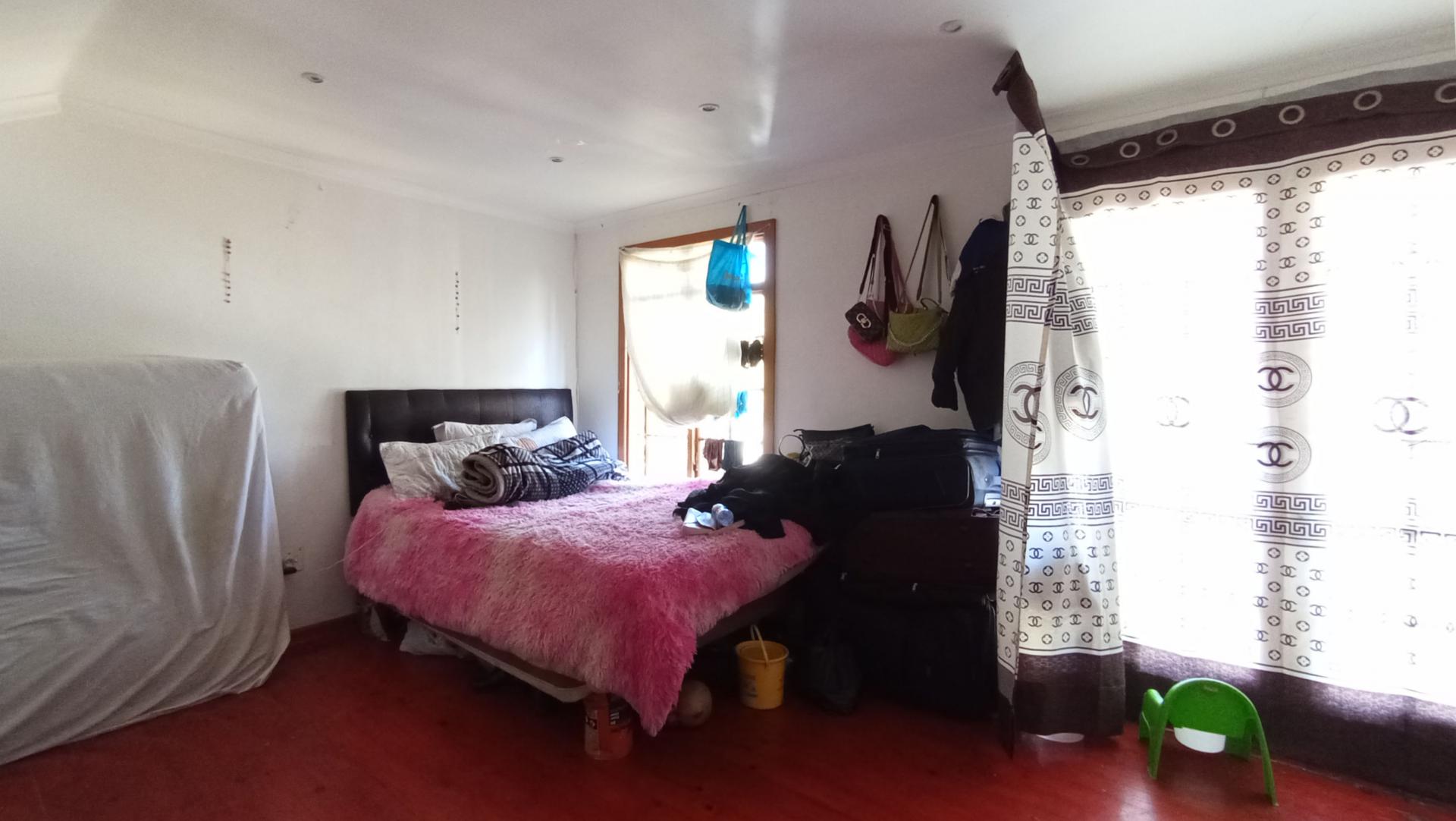 Bed Room 3 - 24 square meters of property in Kensington - JHB