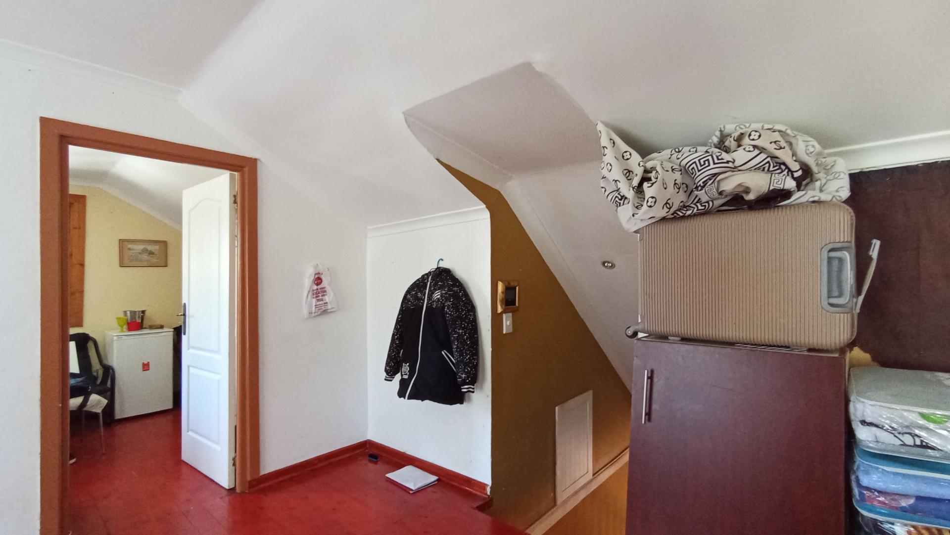 Bed Room 3 - 24 square meters of property in Kensington - JHB