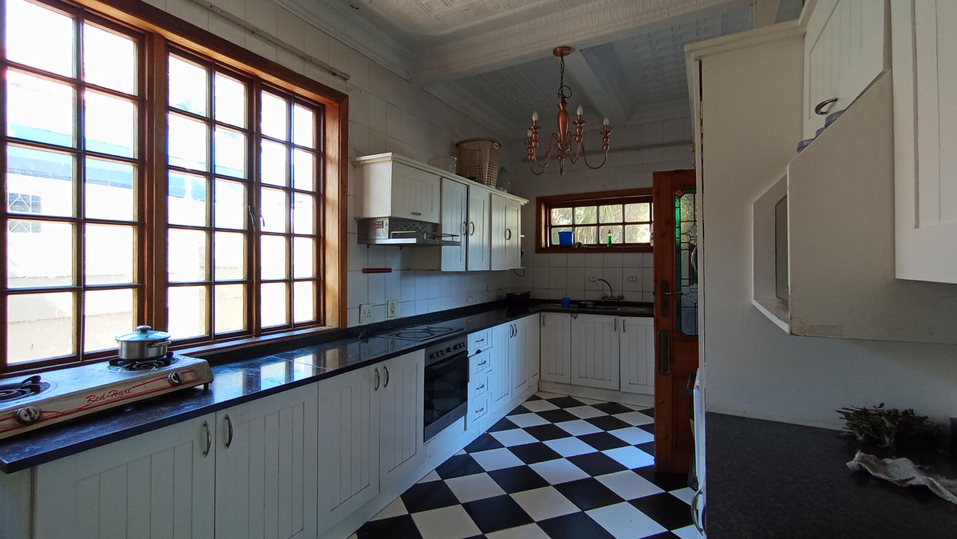 Kitchen - 18 square meters of property in Kensington - JHB