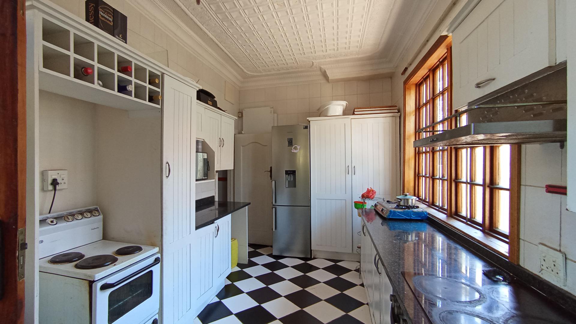 Kitchen - 18 square meters of property in Kensington - JHB