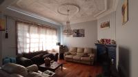 Lounges - 17 square meters of property in Kensington - JHB