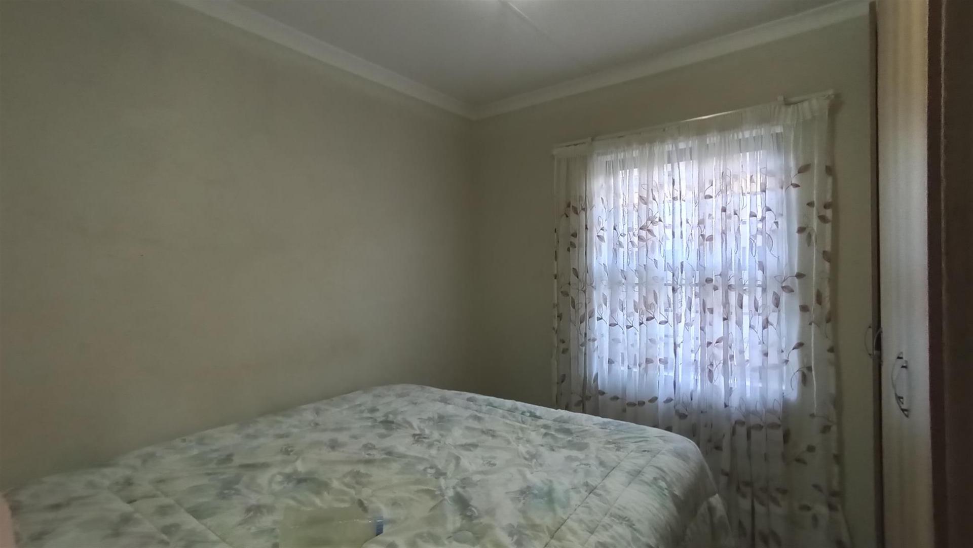 Bed Room 3 - 9 square meters of property in Albertsdal