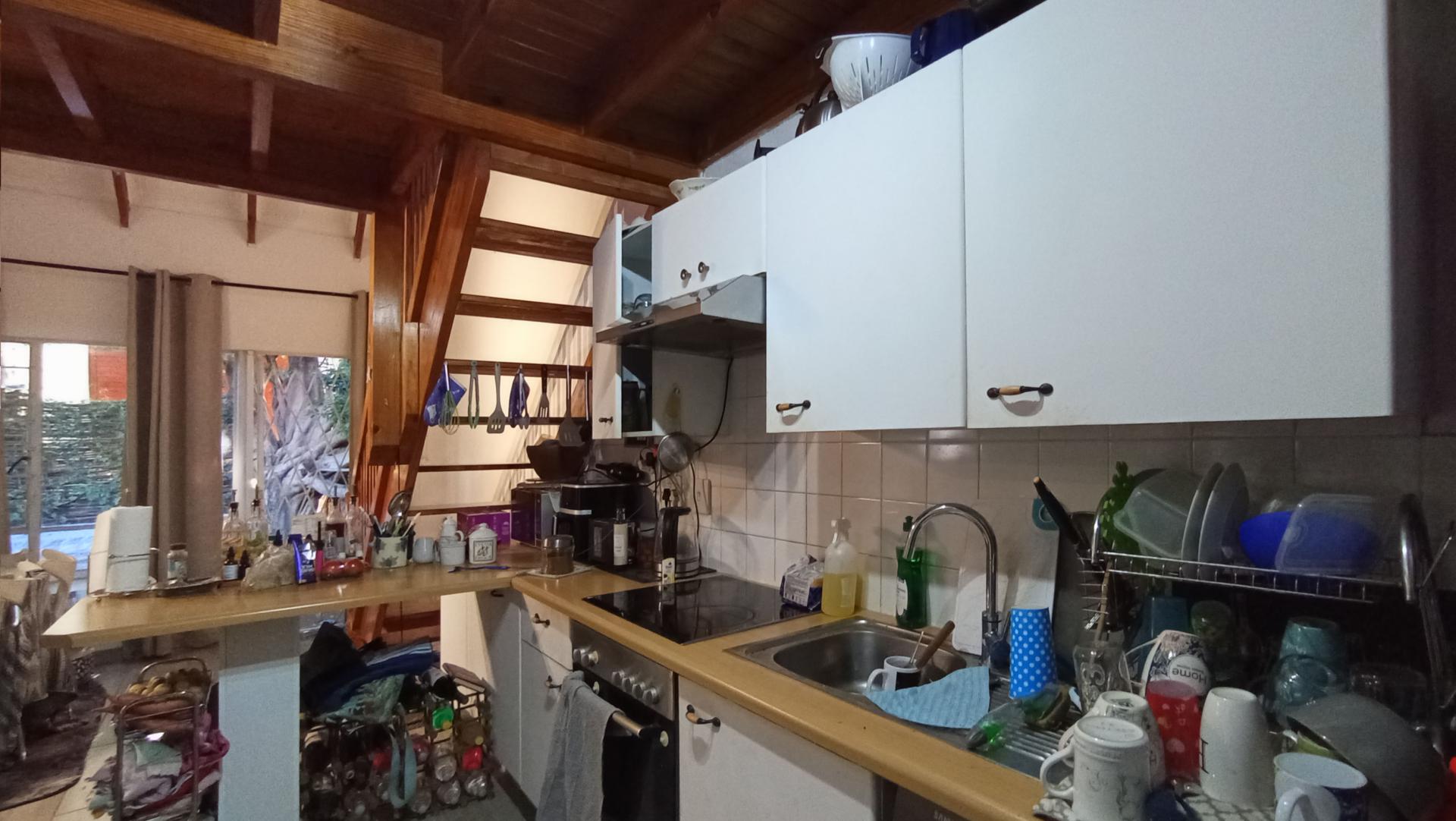 Kitchen - 9 square meters of property in Douglasdale