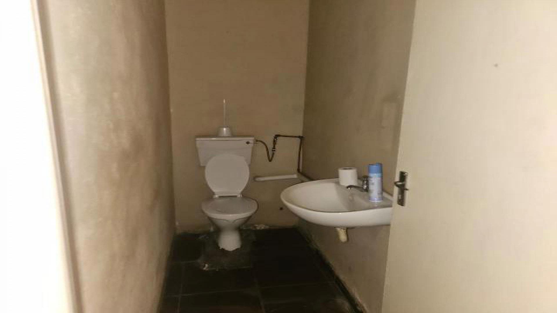 Bathroom 1 of property in Kuruman