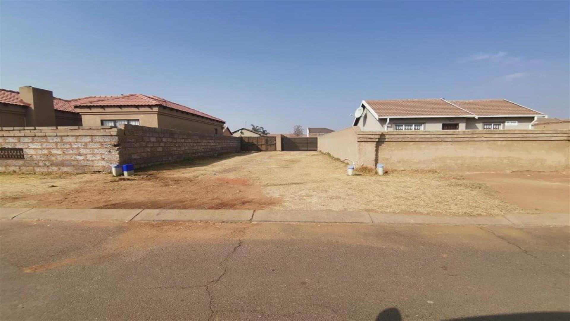 Front View of property in Windmill Park