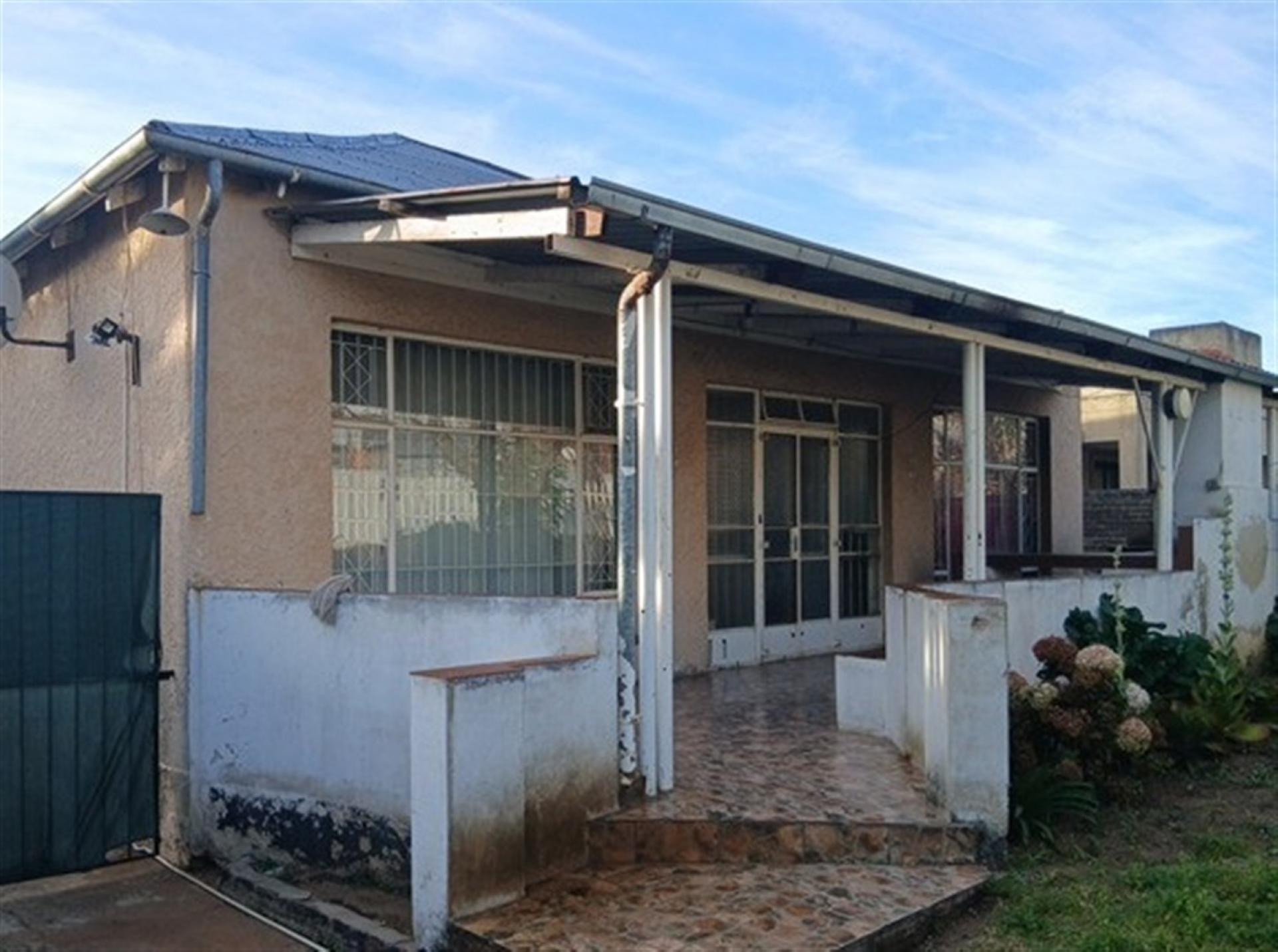 Front View of property in Rosettenville