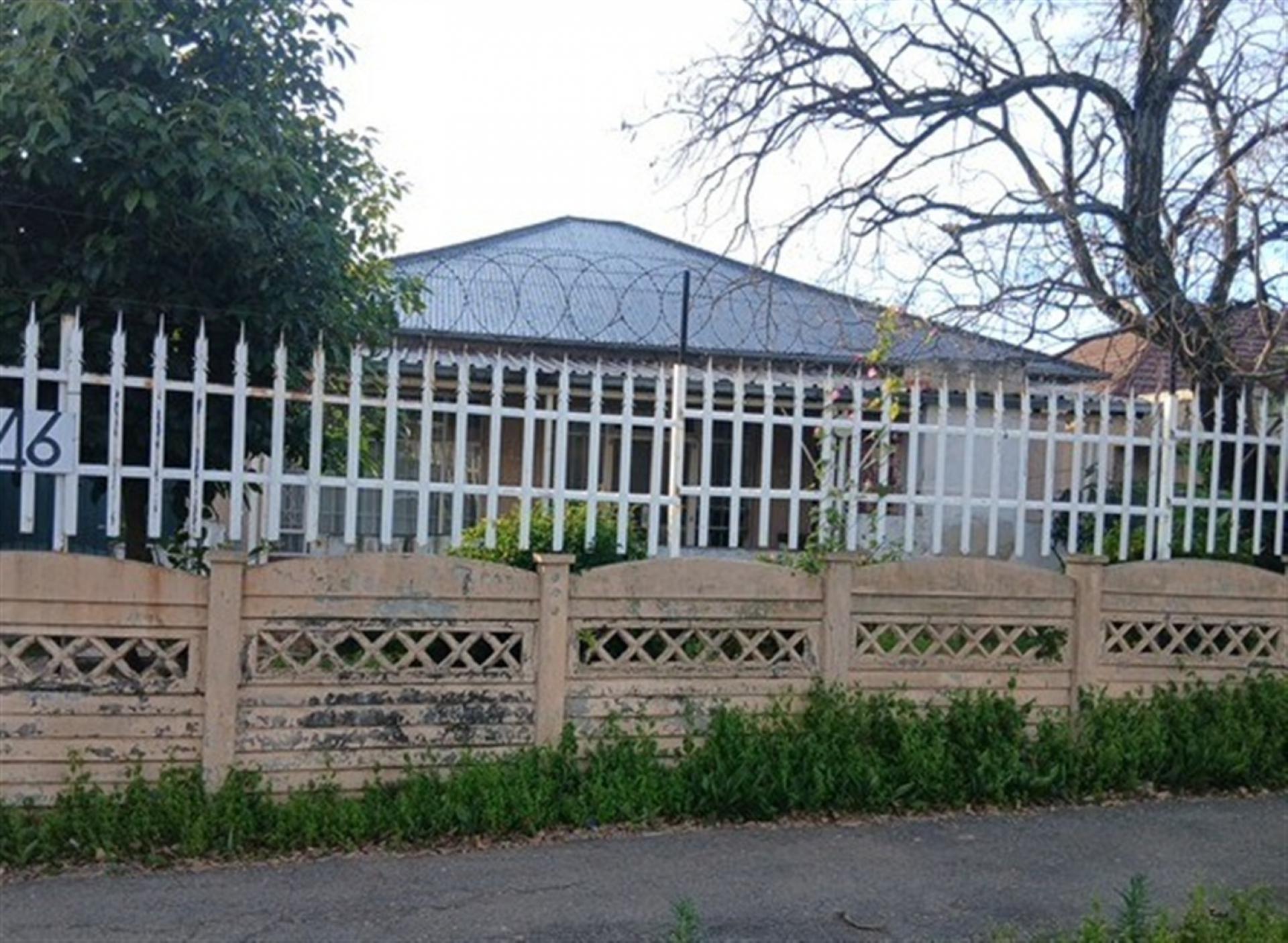 Front View of property in Rosettenville
