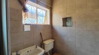 Bathroom 1 - 5 square meters of property in Klopperpark