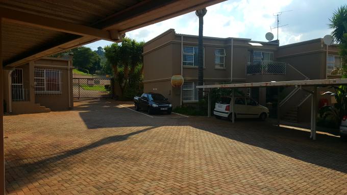 2 Bedroom Sectional Title for Sale For Sale in Roodekrans - MR618837