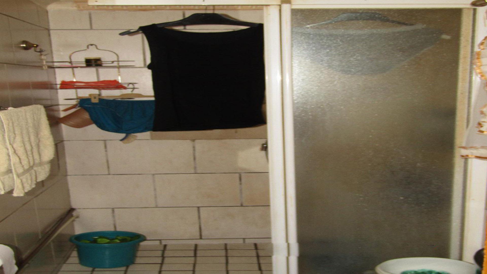 Main Bathroom of property in Northdale (PMB)