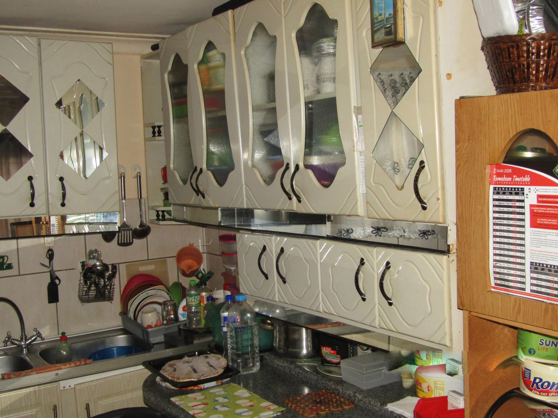 Kitchen of property in Northdale (PMB)