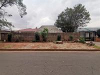 Front View of property in Brenthurst