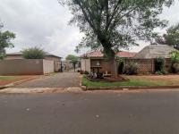 Front View of property in Brenthurst