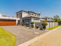4 Bedroom 3 Bathroom Duplex for Sale for sale in Equestria