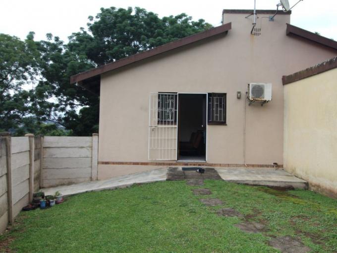 2 Bedroom Simplex for Sale For Sale in Queensburgh - MR618954
