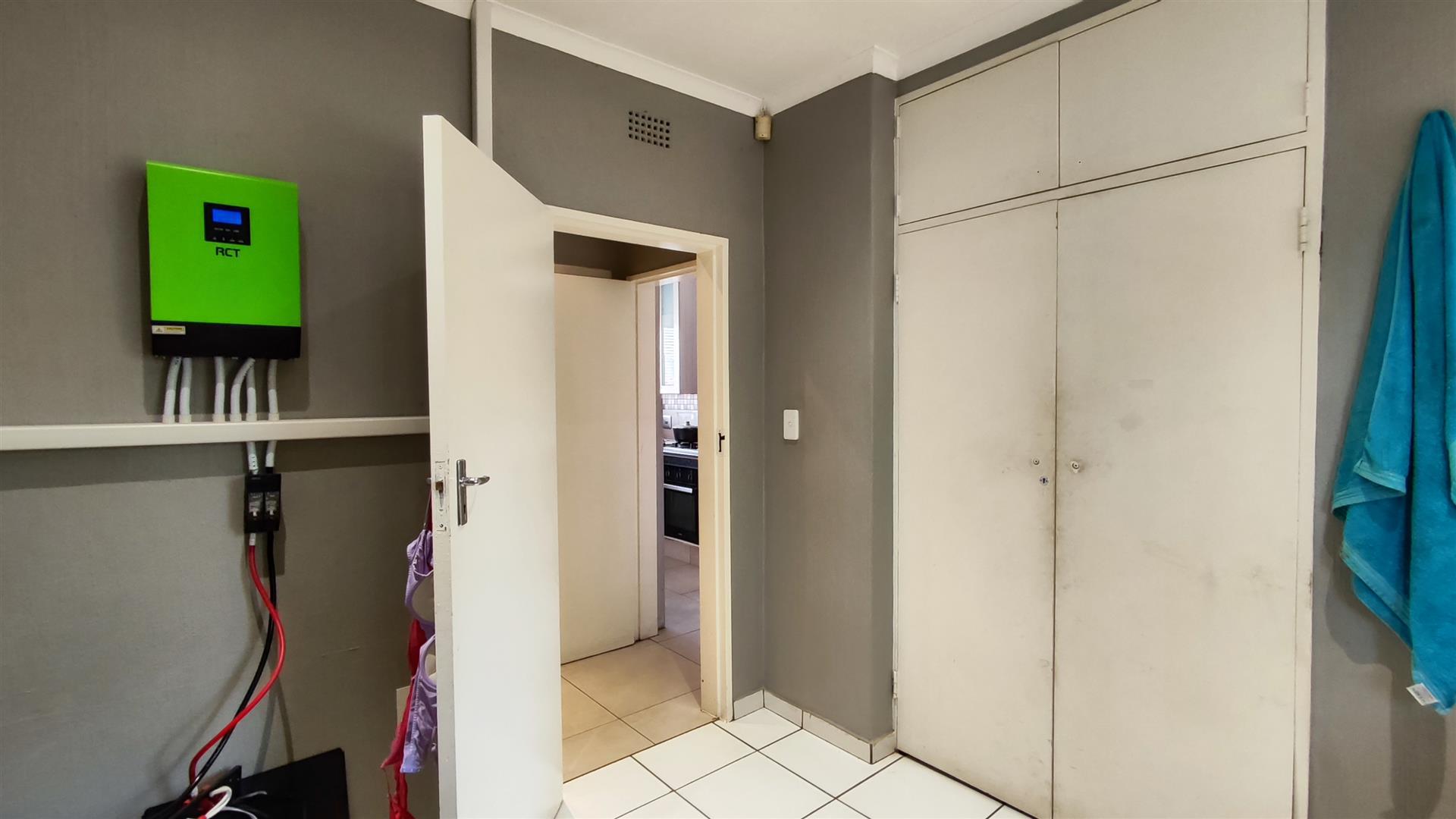 Bed Room 1 - 10 square meters of property in Mayberry Park