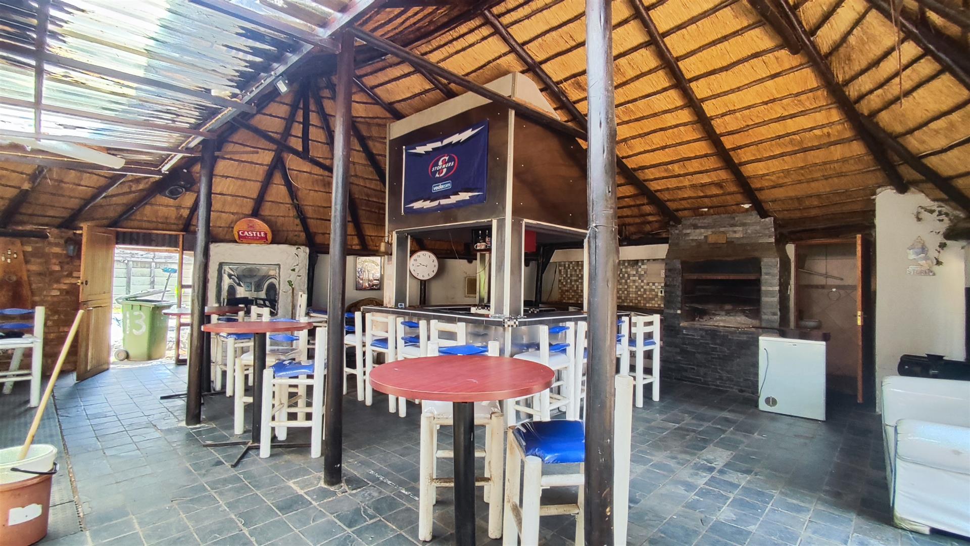 Entertainment - 86 square meters of property in Mayberry Park