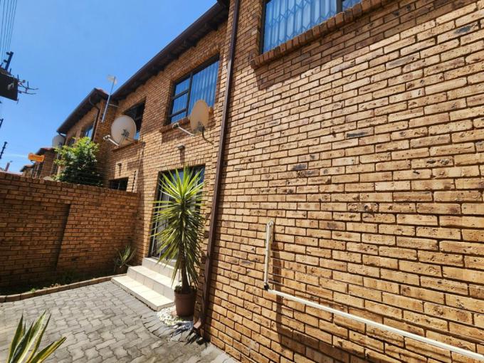 2 Bedroom Apartment for Sale For Sale in New Redruth - MR619066